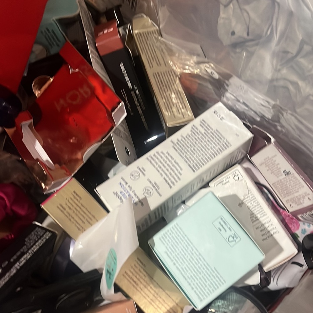 Makeup random will be announced In live